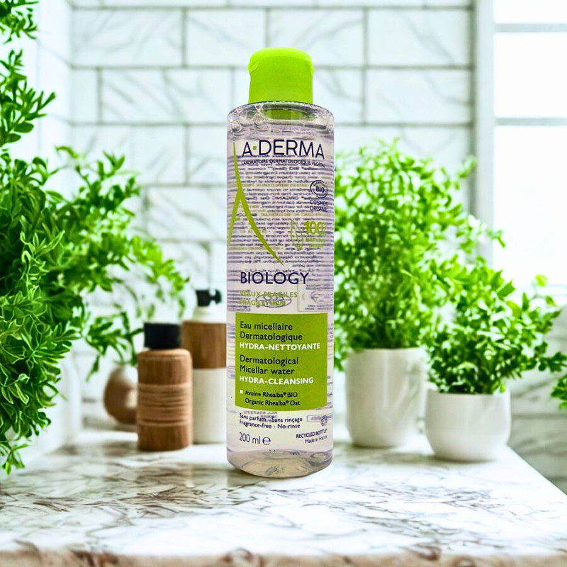 Biology Eau Micellaire A-Derma 200 mL– Nettoyant & Démaquillant Peaux Sensibles